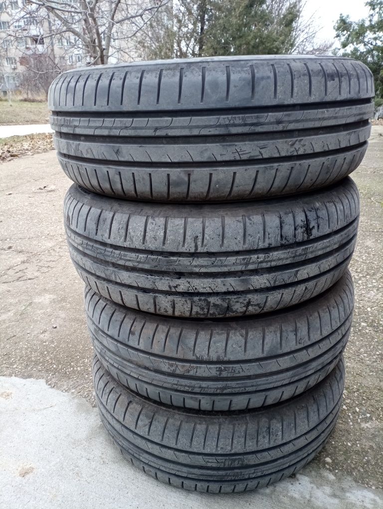 Летни гуми DUNLOP 195 65 15