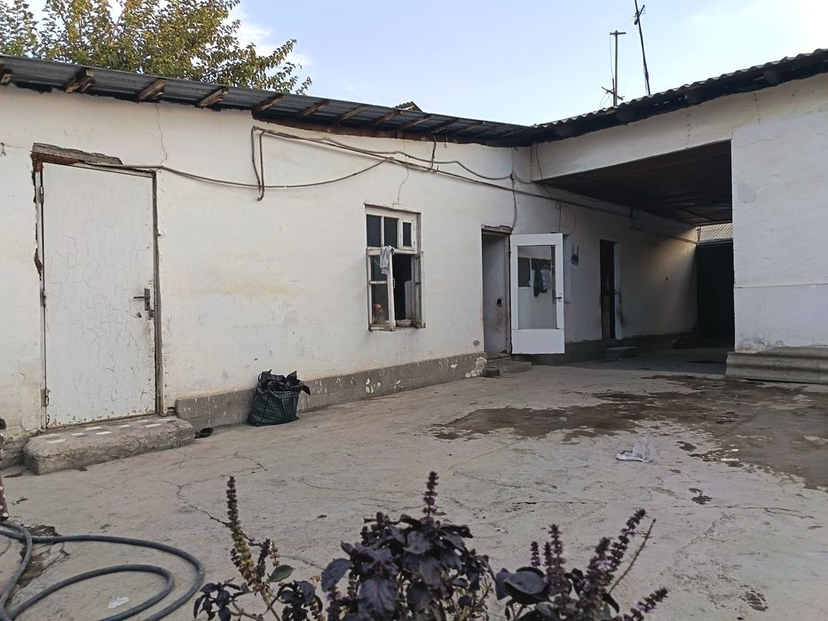 Уй жой сотилади Срочни