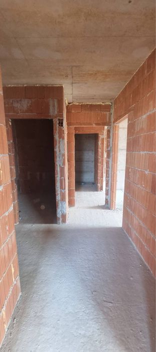 Тристаен апартамент - ново строителство