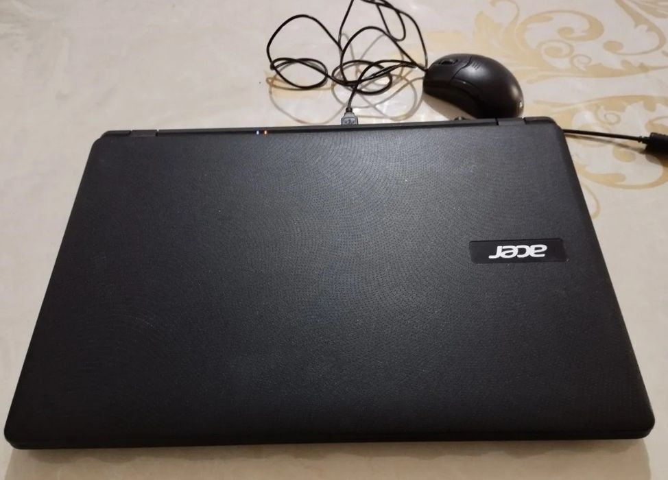 Acer notebook sotiladi