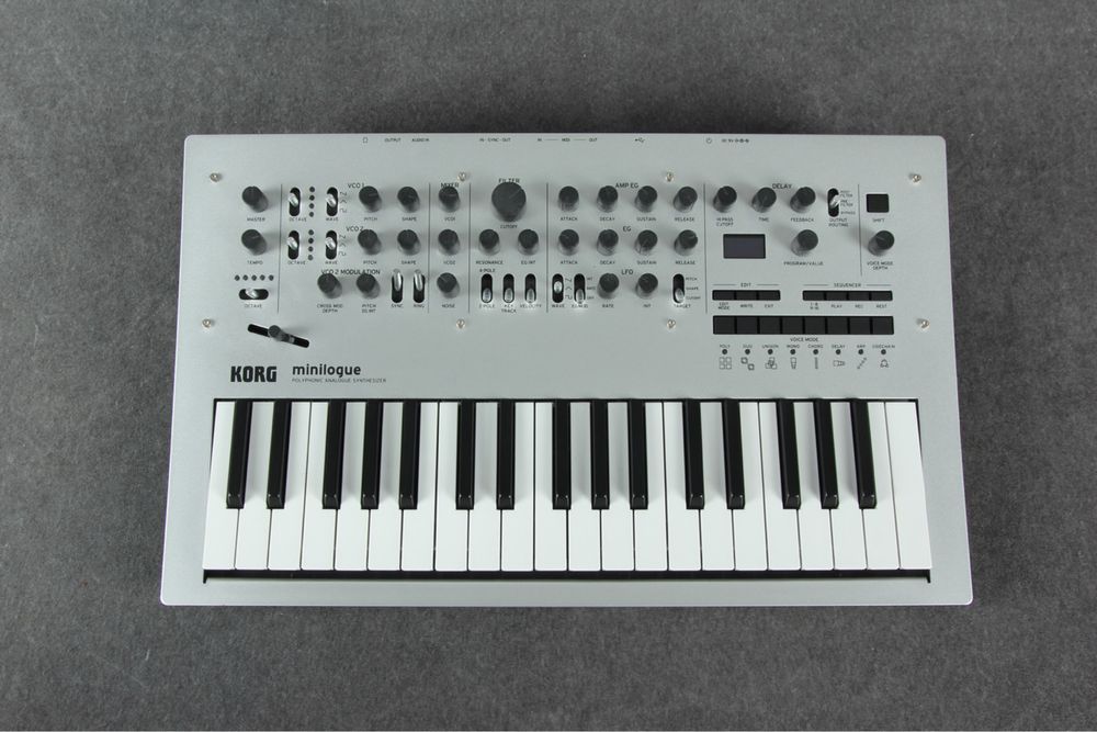 Korg Minilogue синтезатор