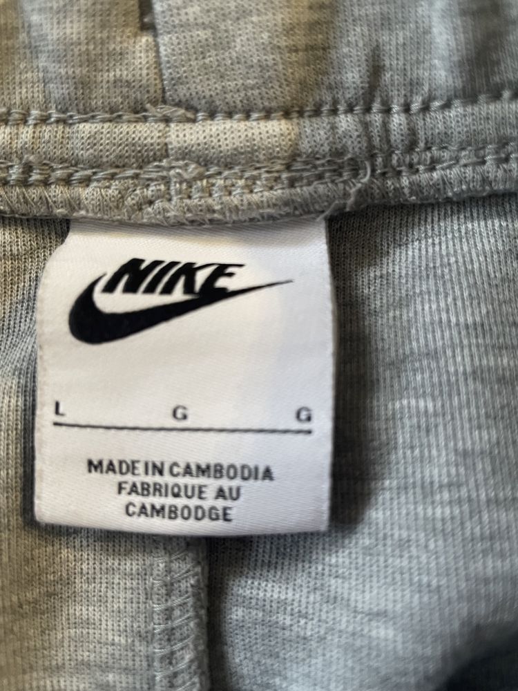 Nike Tech Fleece