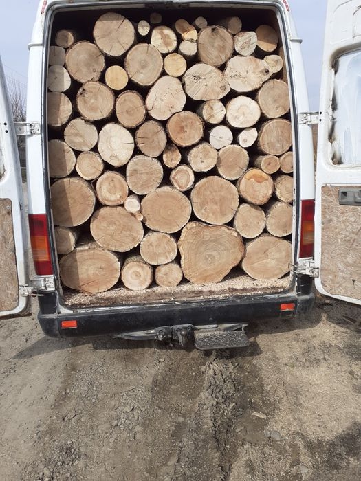 Lemne de foc taiat la dimensiunea dorita