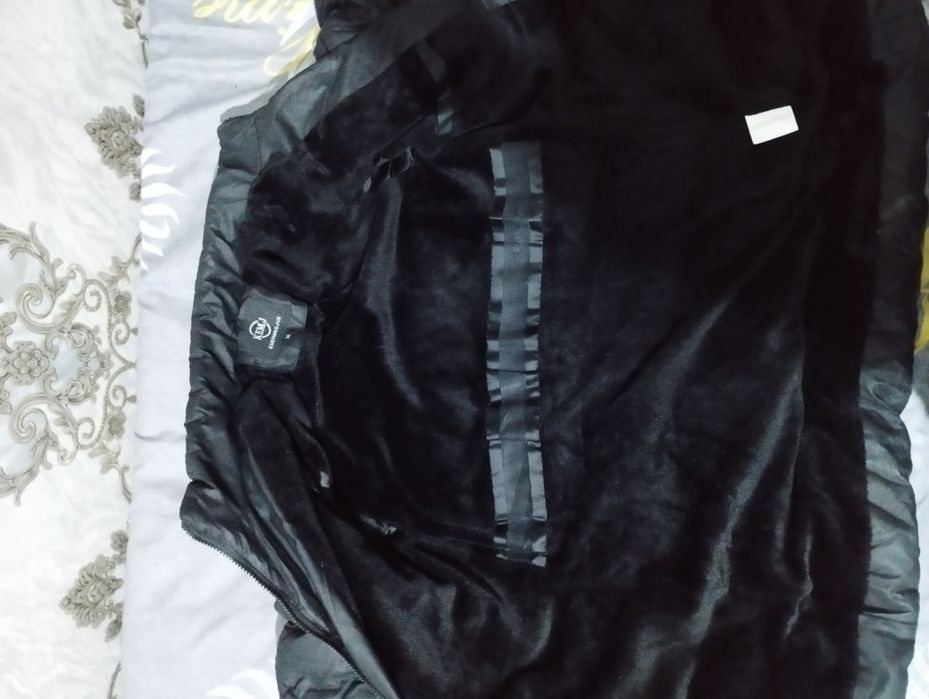 Yangde yirtiq joyi yoq