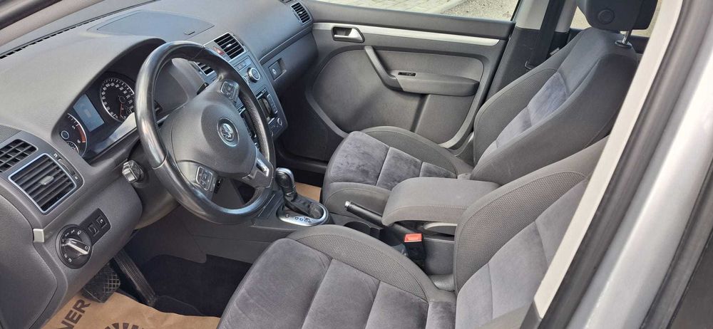 Vand Vw Touran ,an 2013,motor 2.0 Diesel,Euro 5