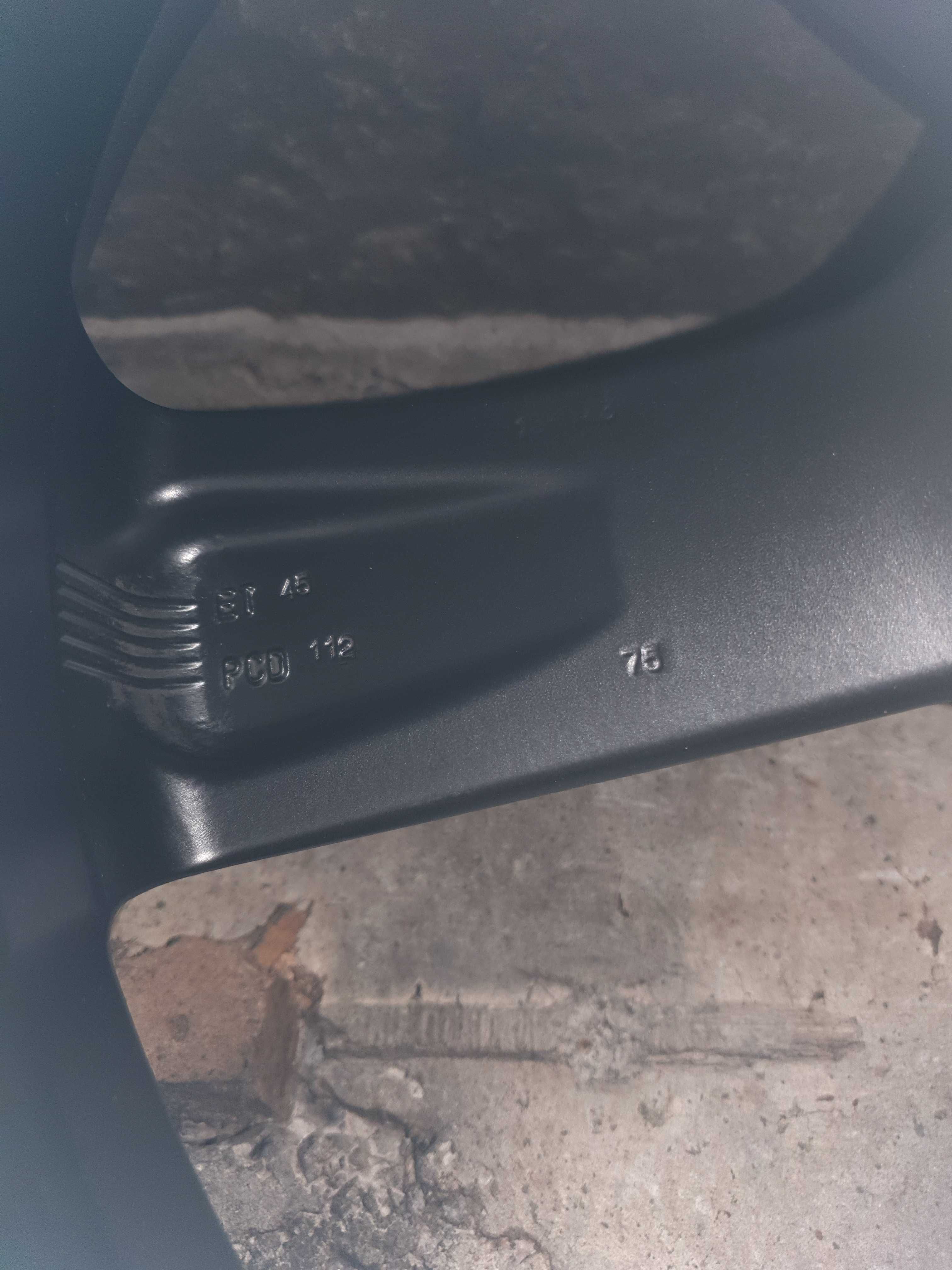 Ауди 19-ки 19 5x112 Audi Rotor (AVUS AF10) 8,5J ET45 Rotor Style