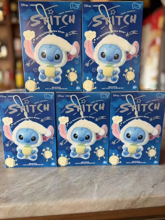 Ключодържател Labubu Стич