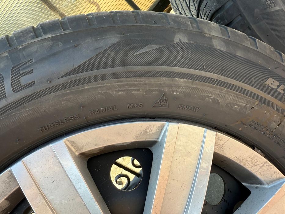 Roti complete iarna + capac 17" VW Tiguan