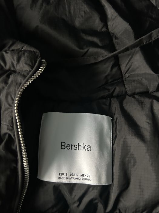 Късо зимно яке Bershka