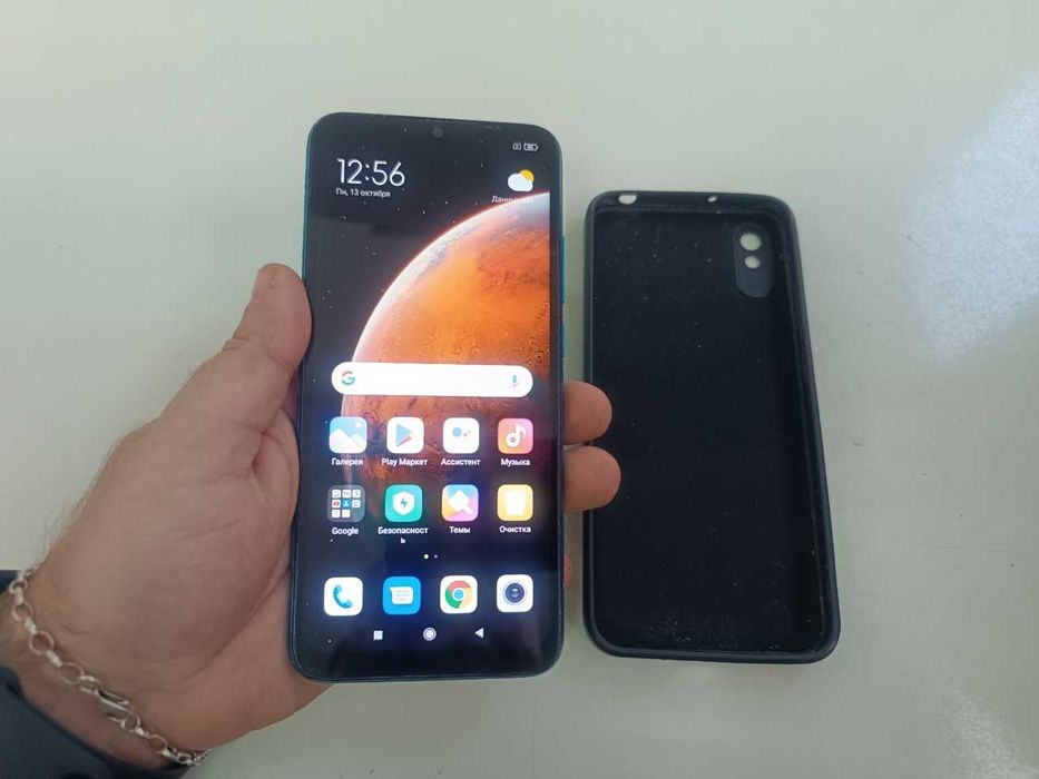 Продам смартфон Redmi 9A целый без трещин, все работает