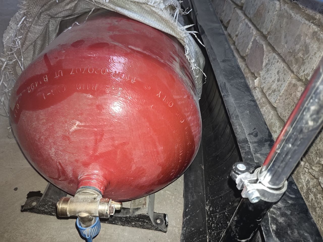 100 Balon bor 90 likga aliwaman srochno