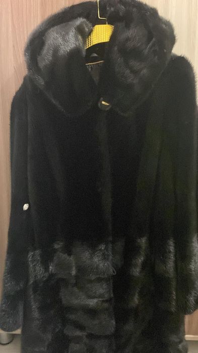 Продается норковая шуба (срочно)