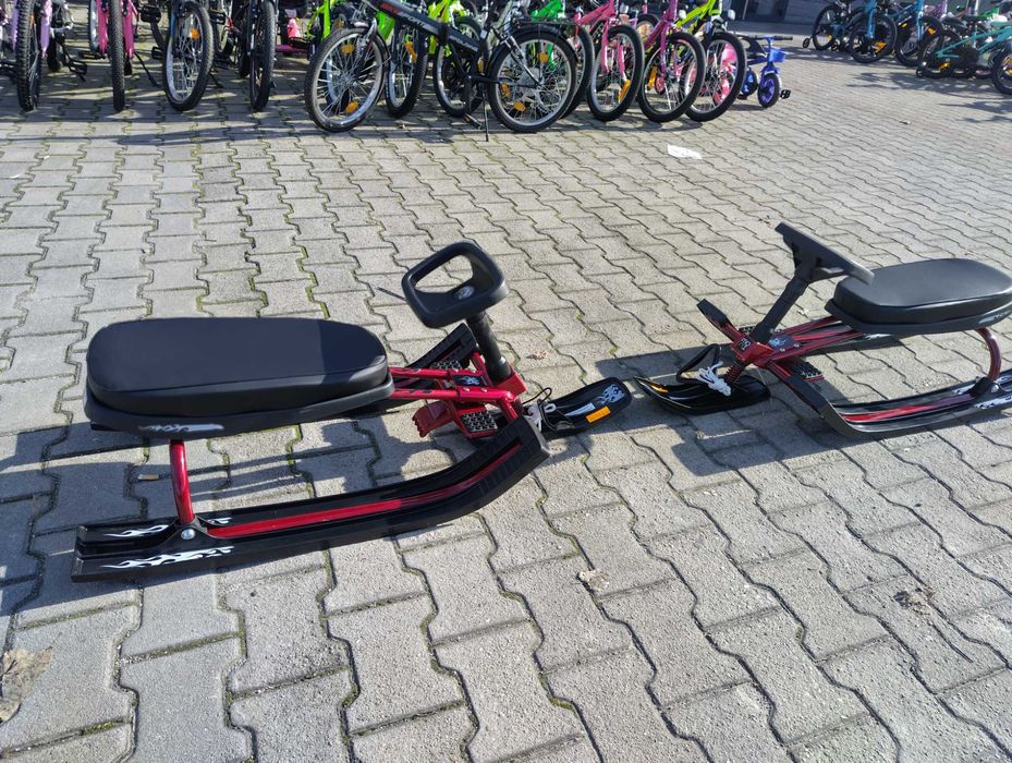 MONI Шейна чук и гек СНЕЖКО червен