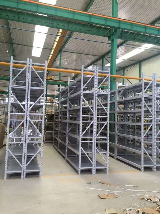 Tokchalar, do'kon baland javonlari