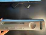 Xbox 360 cu GTA 5 și FIFA 14 + controller– mică problemă la CD-ROM