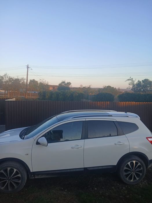 Nissan Qashqai+2 2012