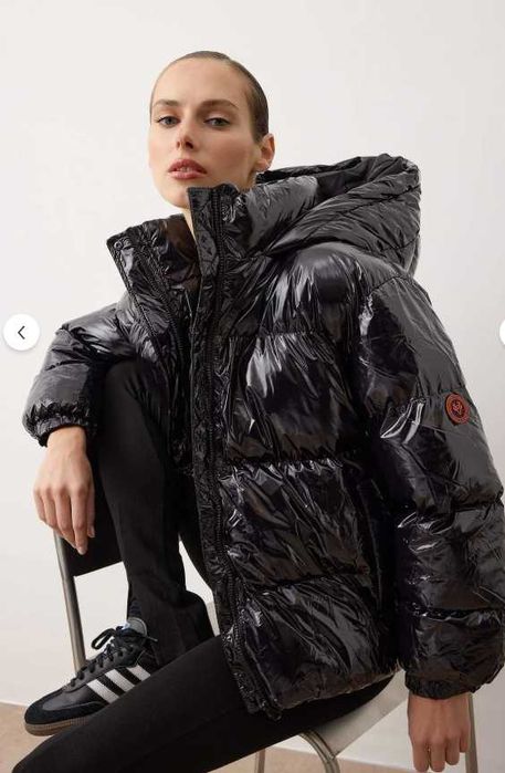 Яке черно пухено с качулка Trendyol.Чисто ново!