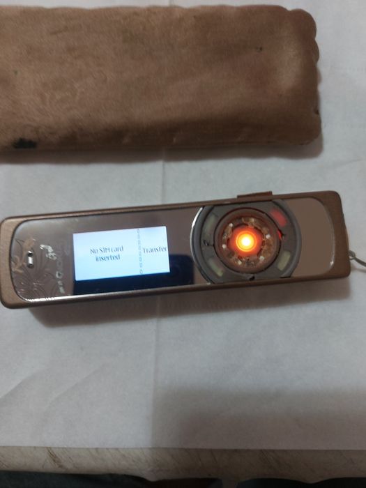 Vând Nokia 7380 impecabil liber în ori ce rețea tel ptr colecționari