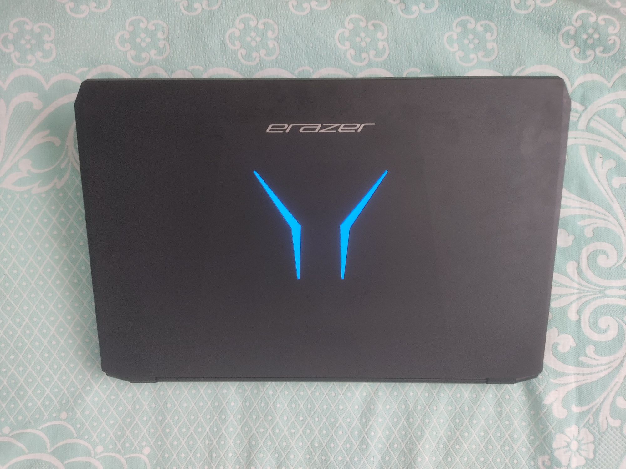 Vând laptop gaming erazer, i5 gen 6, gtx 1060 6gb