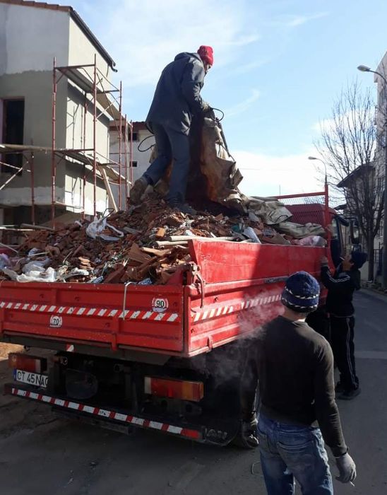 Transport moloz moluz autorizat bena container targa cuva Manipulant