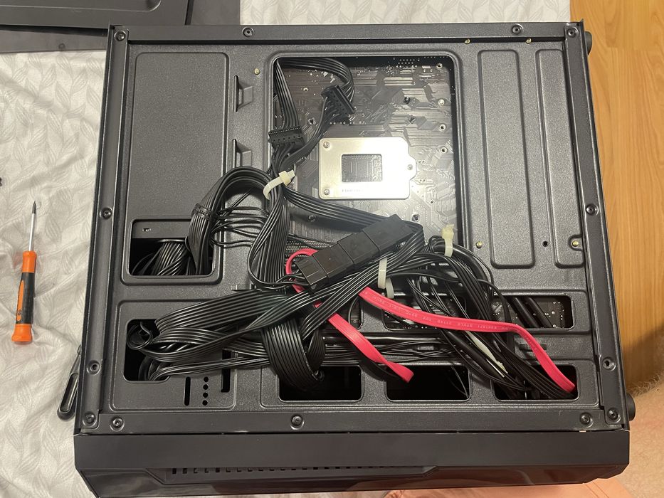 Unitate PC 9600k 1070 8gb 16gb Ram