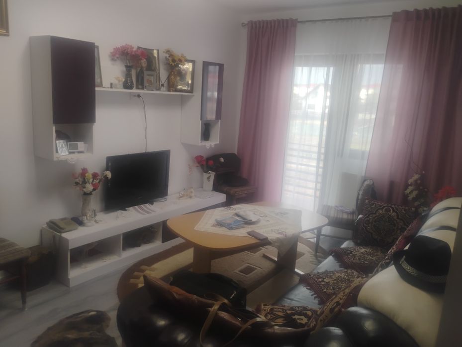 Proprietar Vând urgent apartament 2 camere