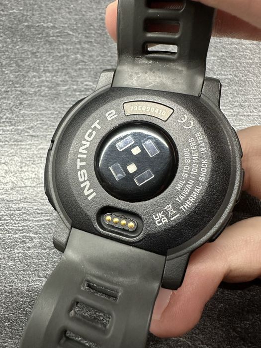 Garmin instinct 2 solar с кутия