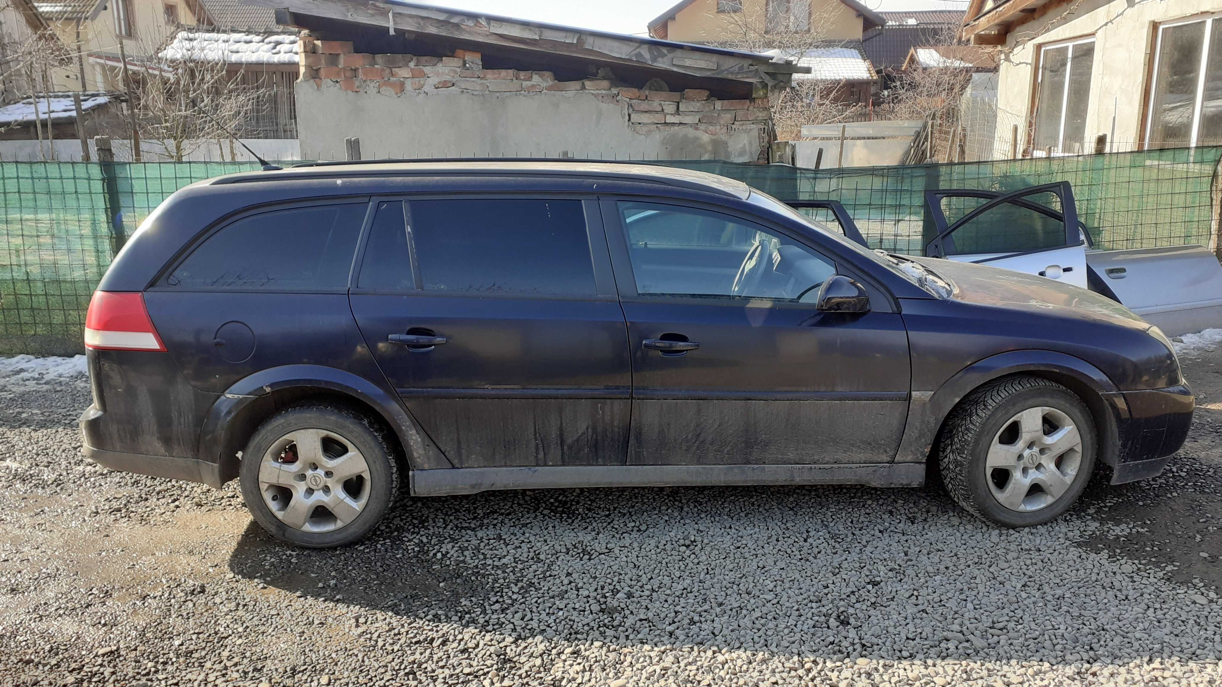 Dezmembrez Piese Opel Vectra C din 2005