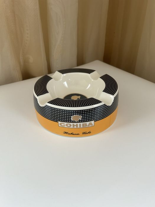 Керамичен пепелник Cohiba – 4 отделения за пури