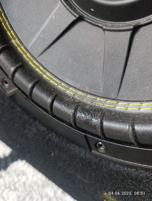 Vand subwoofer kicker comp c