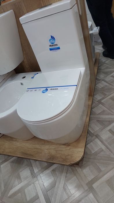 Unitaz rakvina vanna smistil