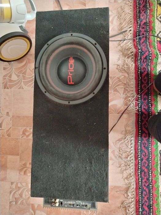 Продам сабвуфер на машину