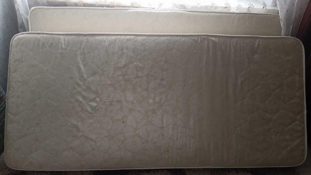 Матрац б.у. отдам даром