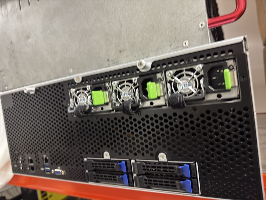 Server Gigabyte G431-MM0 rackmount performant procesor amd epyc 3151