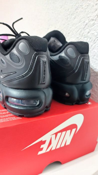 Оригинални маратонки Nike tn