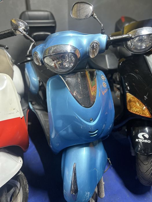Lot de 4 scutere electric cum sunt fara permis