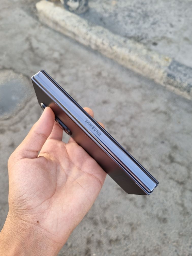 Samsung galaxy z fold 4 8/256gb ideal