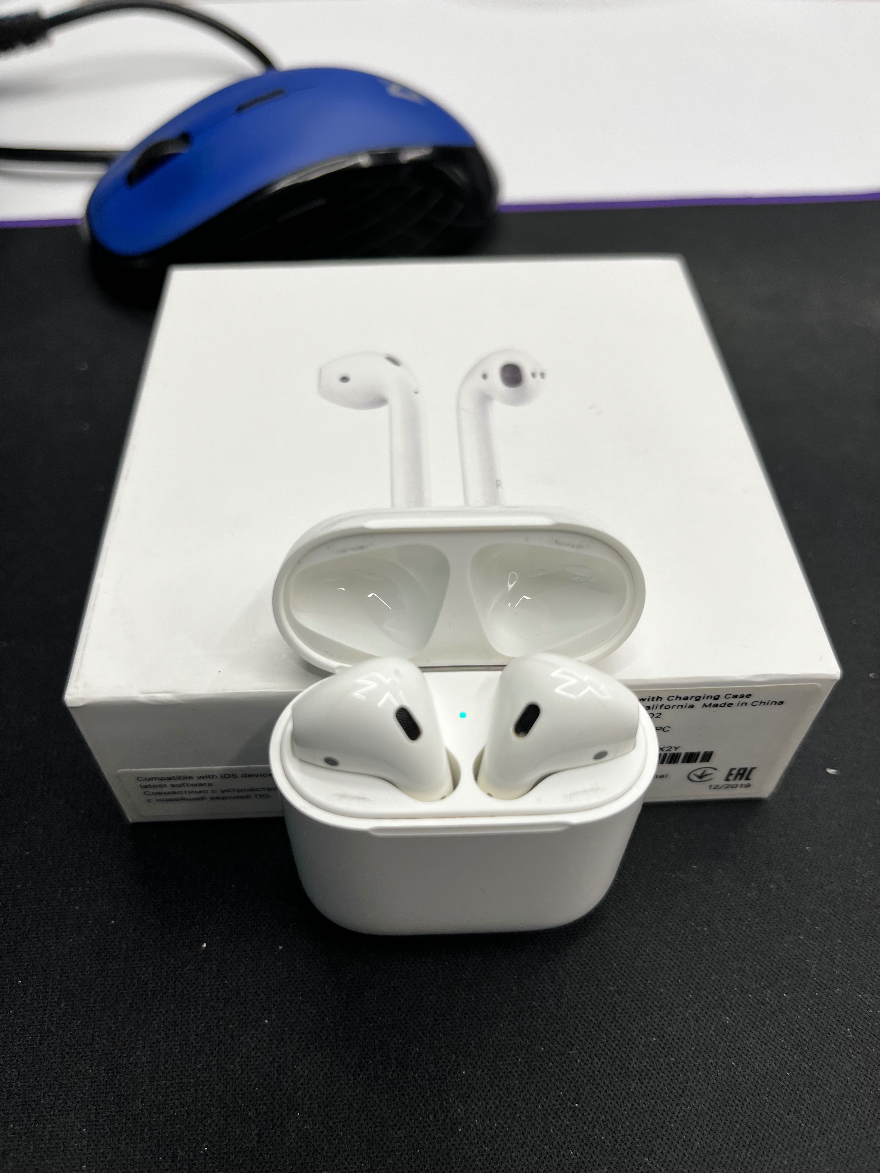 Apple AirPods  2
