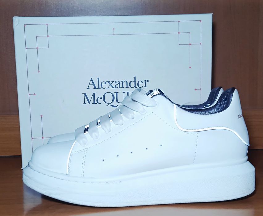 Vand papuci Alexander MCQUEEN