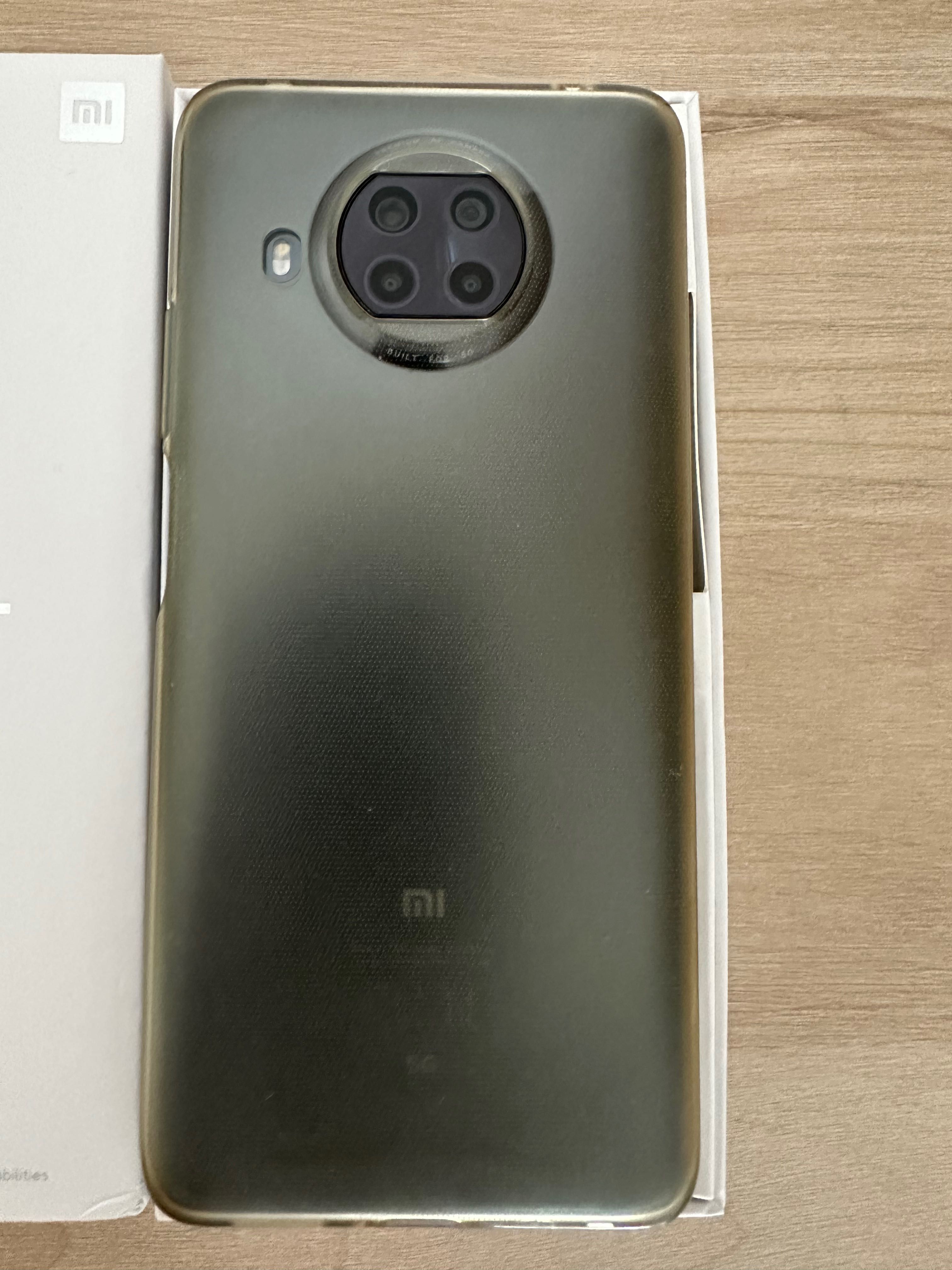 Vând telefon Xiaomi Mi10T 5G ecran 6,7 Inch refresh 120 Hz
