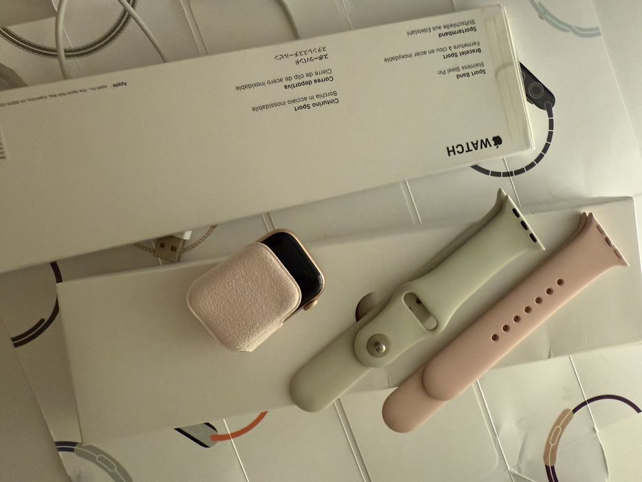 Apple Watch Series 5 40mm Gold Pink