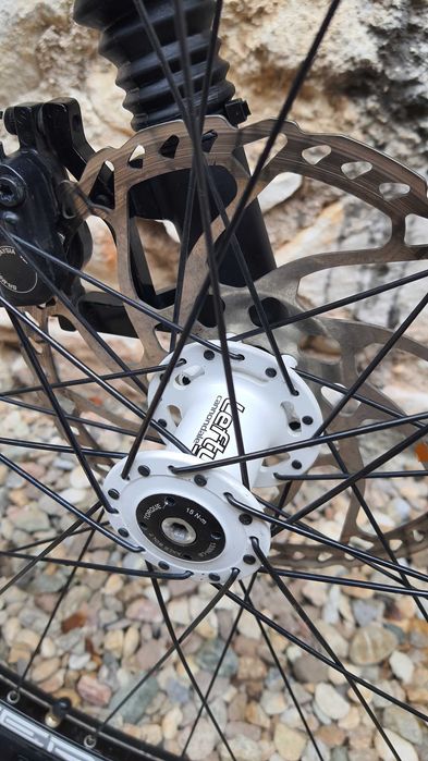 Cannondale Scalpel 29” с едностранна вилка Lefty – рядък модел