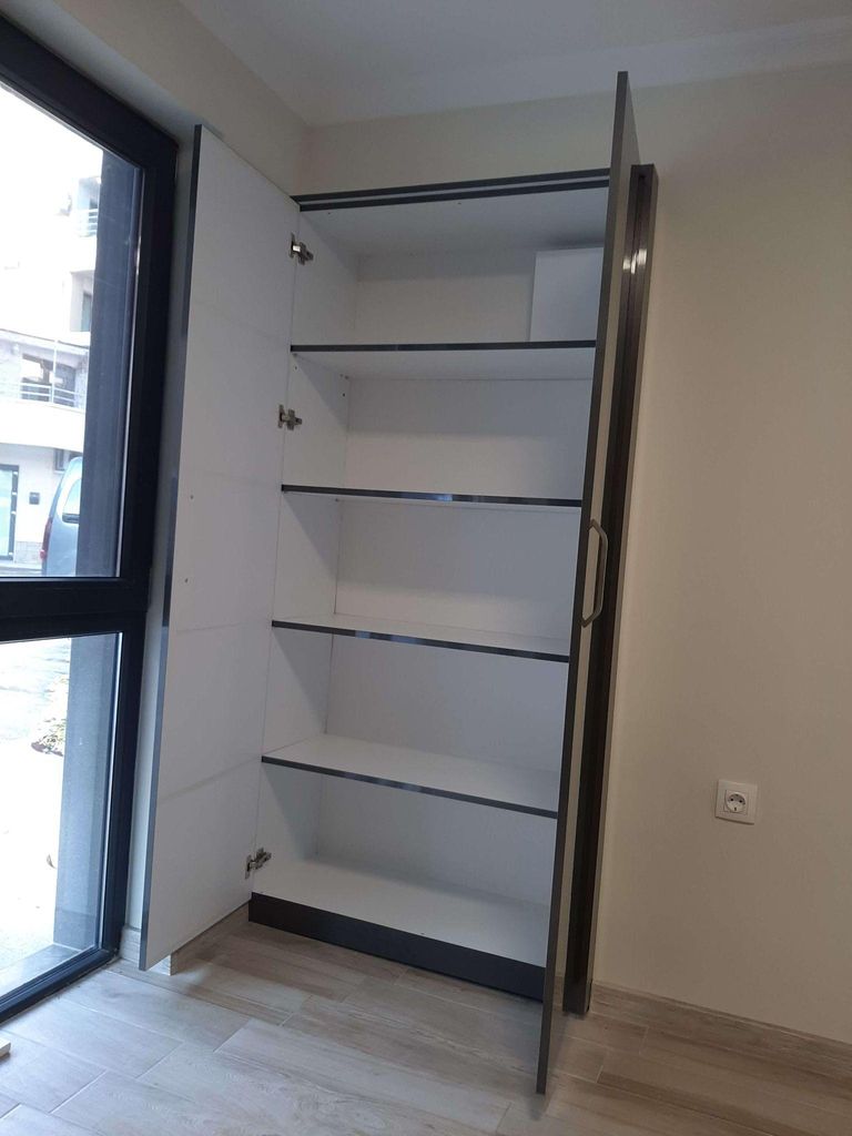 Дава се под наем Офис в Пловдив, Кършияка - 20 кв.м за 255 € - Снимка #2
