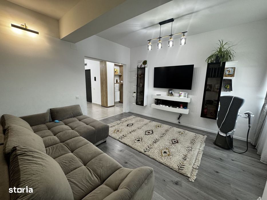 Apartament 3 camere Mioveni, Centru, de Lux, 100mp, mobilat, bloc nou