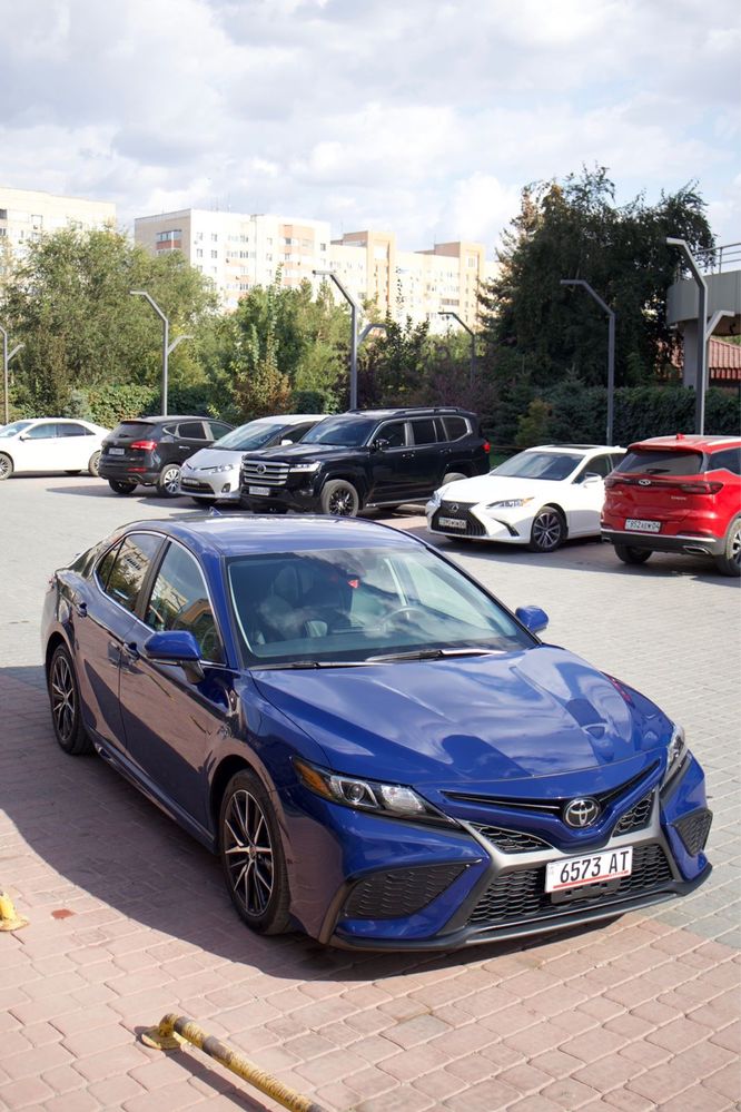 Toyota Camry V75