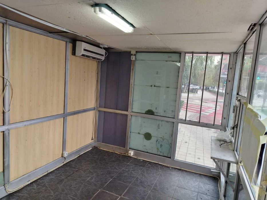 Închiriez/vând teren 18mp + chioșc 12mp, ultracentral, ideal NON-STOP!