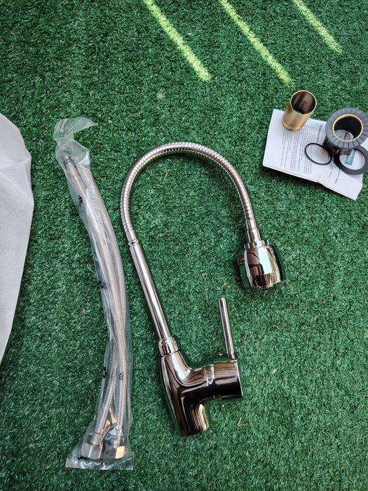 Baterie bucatarie pipă flexibilă