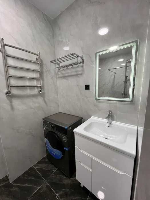 продается евро квартира. в яккасарайском районе