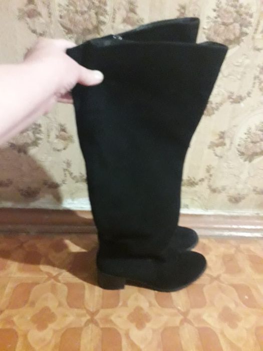 Продам Ботфорты замшевые