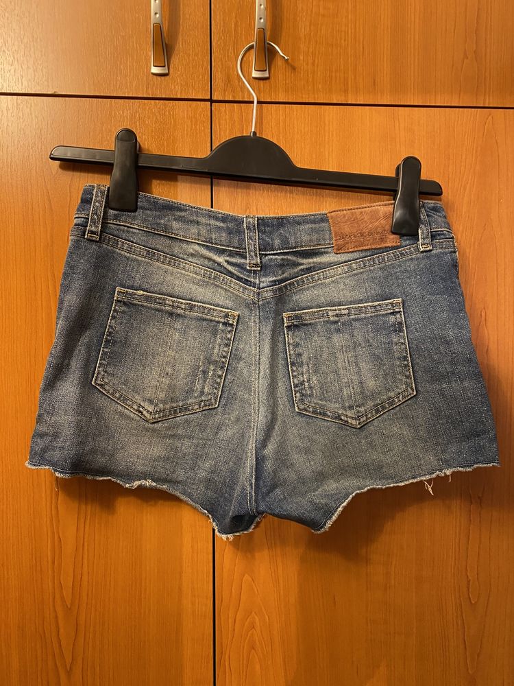 Pantaloni scurti din blugi Zara nr.38